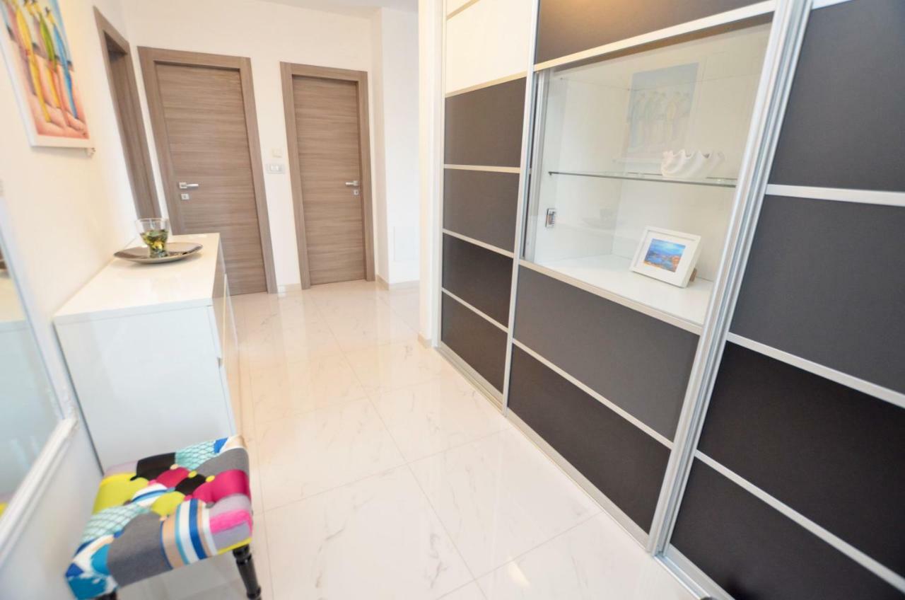 Apartments Golden Hour Jurdani Bagian luar foto