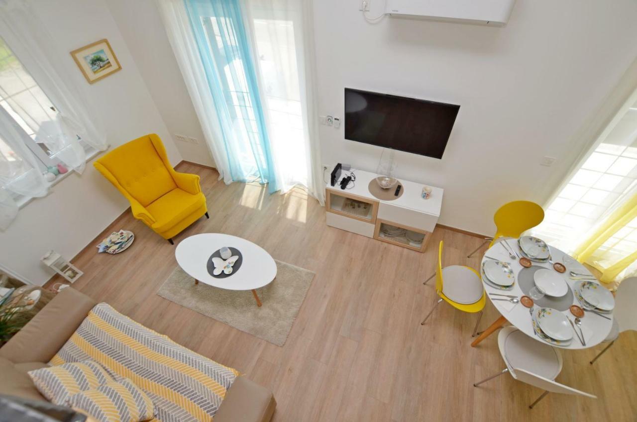 Apartments Golden Hour Jurdani Bagian luar foto