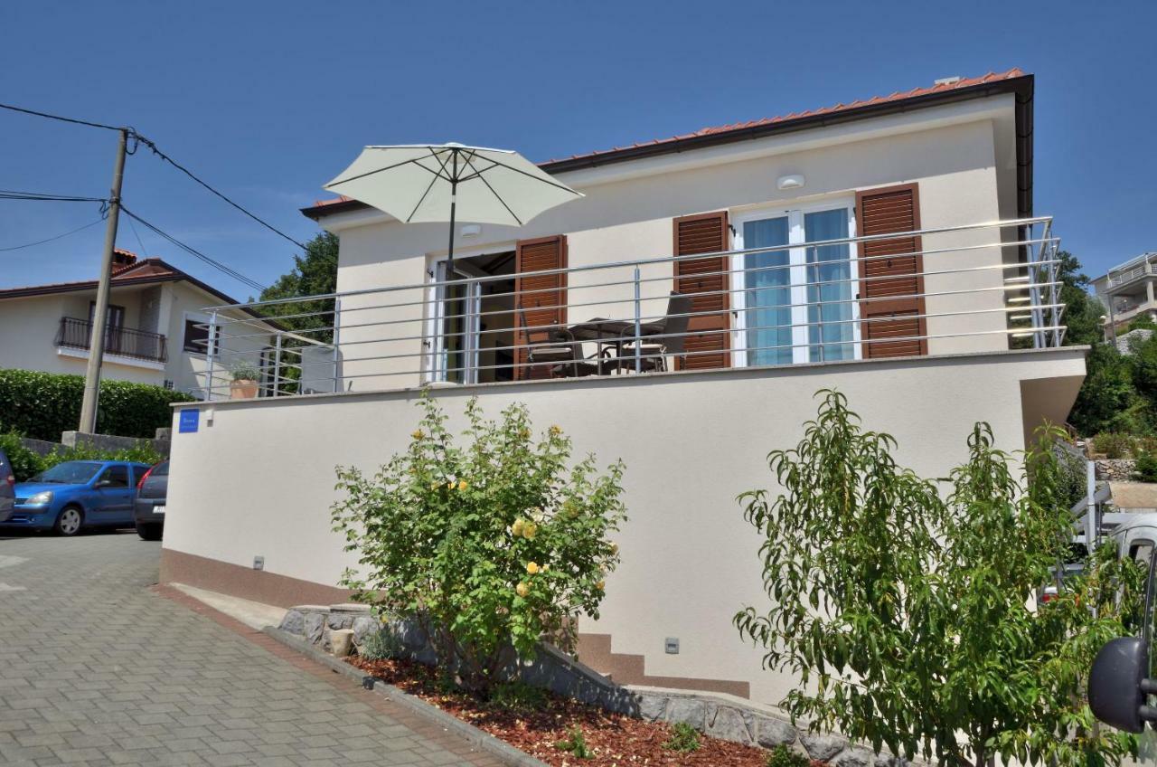 Apartments Golden Hour Jurdani Bagian luar foto